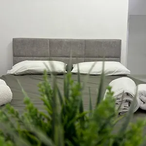 Center, Selvia White , Tirana Albania