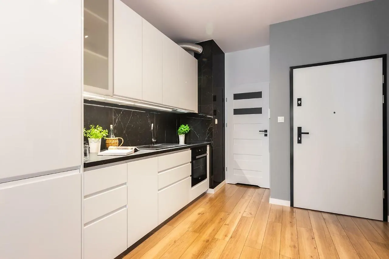 Novum Apartment With Parking Краков
